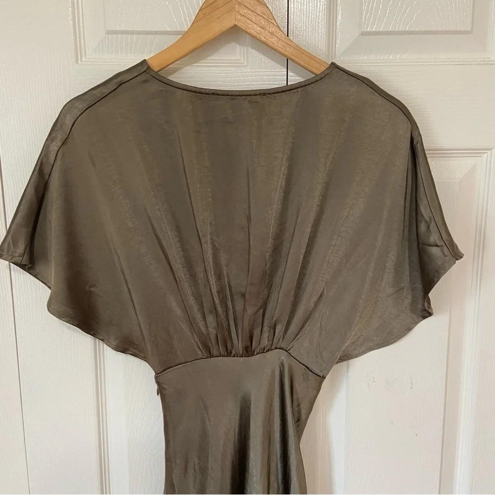 Petal and Pup NWT Ricki Satin Olive Green Maxi Dress Gown Size XS - Picture 11 of 14
